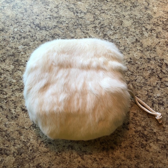 Accessories - Vintage Creamy Fur Muff